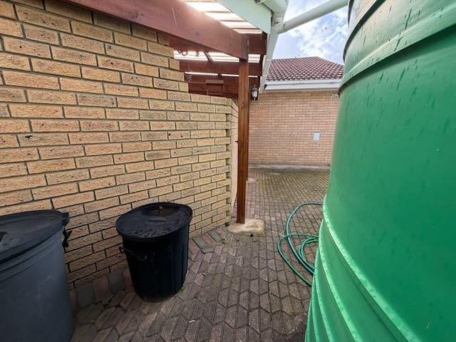 3 Bedroom Property for Sale in Fraaiuitsig Western Cape